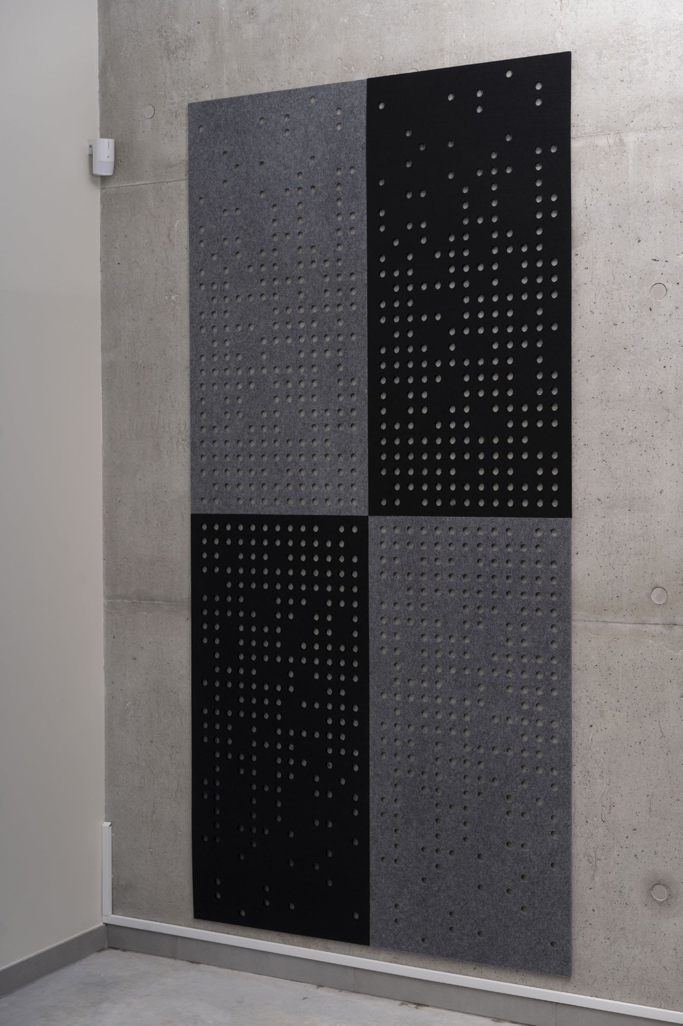 Self-adhesive design acoustic panel LONG 9mm/ dark grey